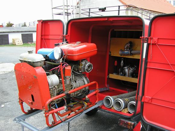 PMS 8R - Přenosná motorová stříkačka